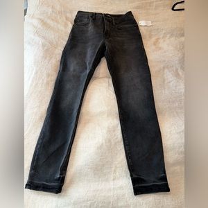Good American Good Legs Crop size 6/28